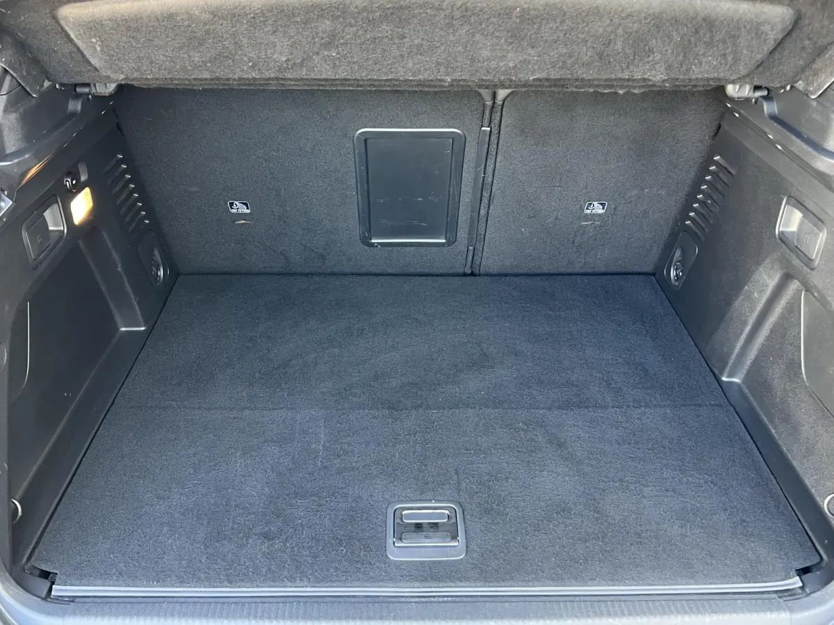 1.6 HYbrid 225 Allure 360 Camera / Navi / Apple Carplay