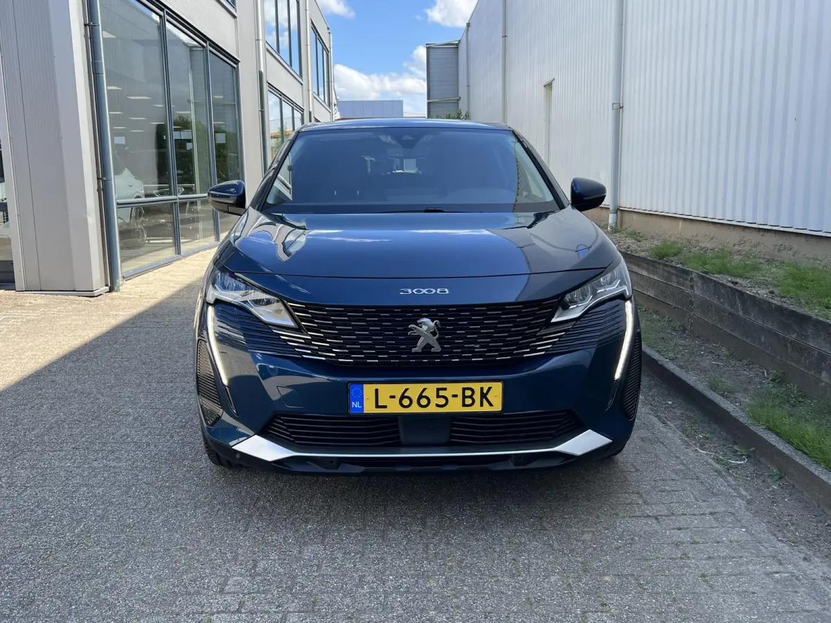 1.6 HYbrid 225 Allure 360 Camera / Navi / Apple Carplay
