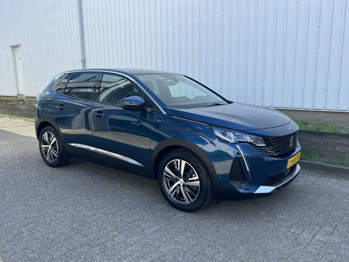 1.6 HYbrid 225 Allure 360 Camera / Navi / Apple Carplay