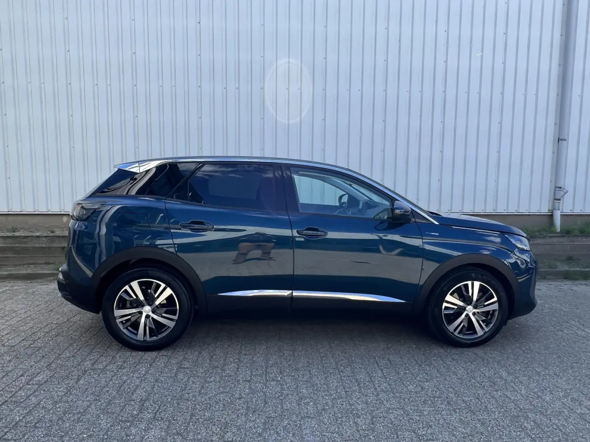 1.6 HYbrid 225 Allure 360 Camera / Navi / Apple Carplay