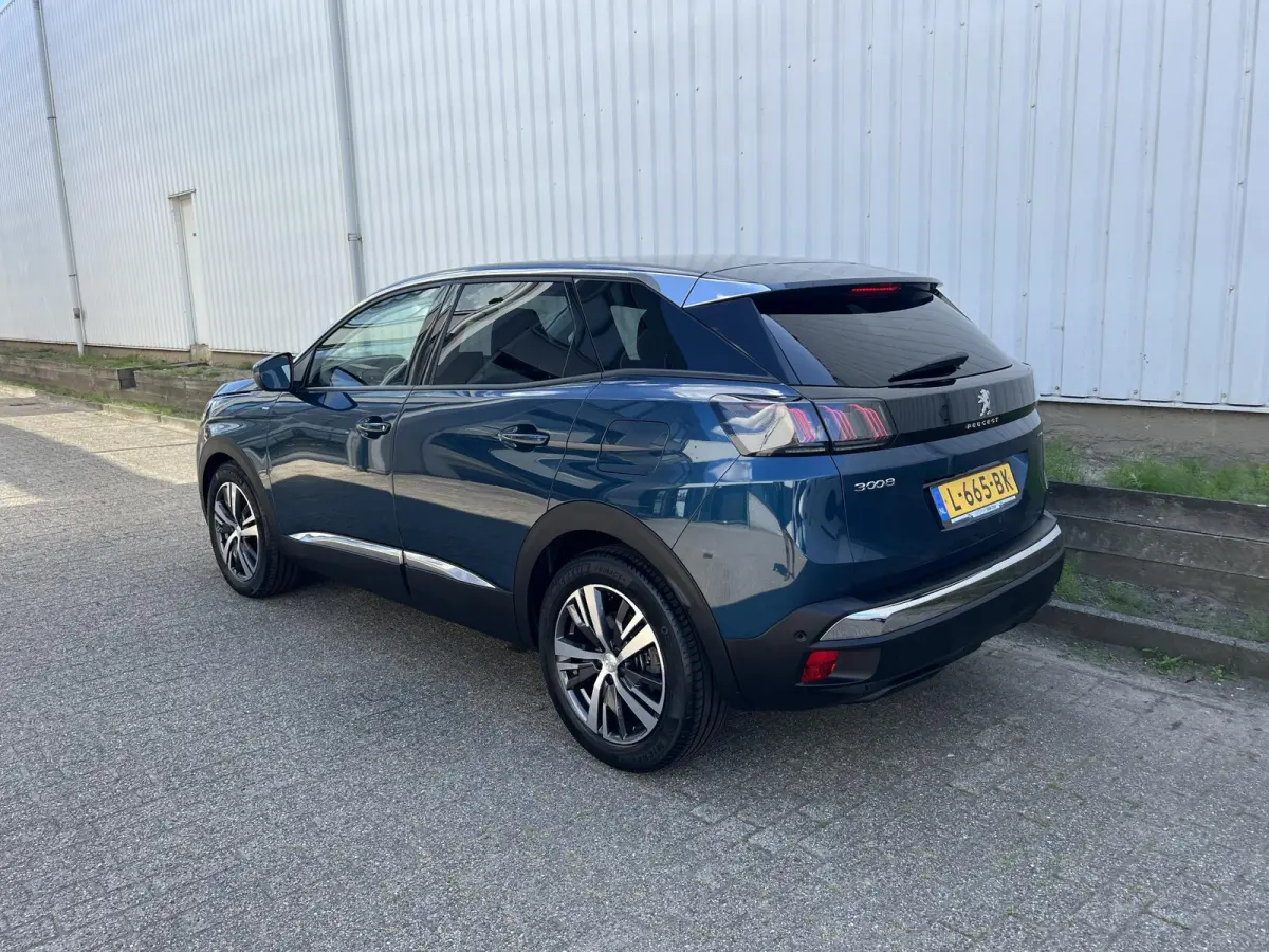 1.6 HYbrid 225 Allure 360 Camera / Navi / Apple Carplay