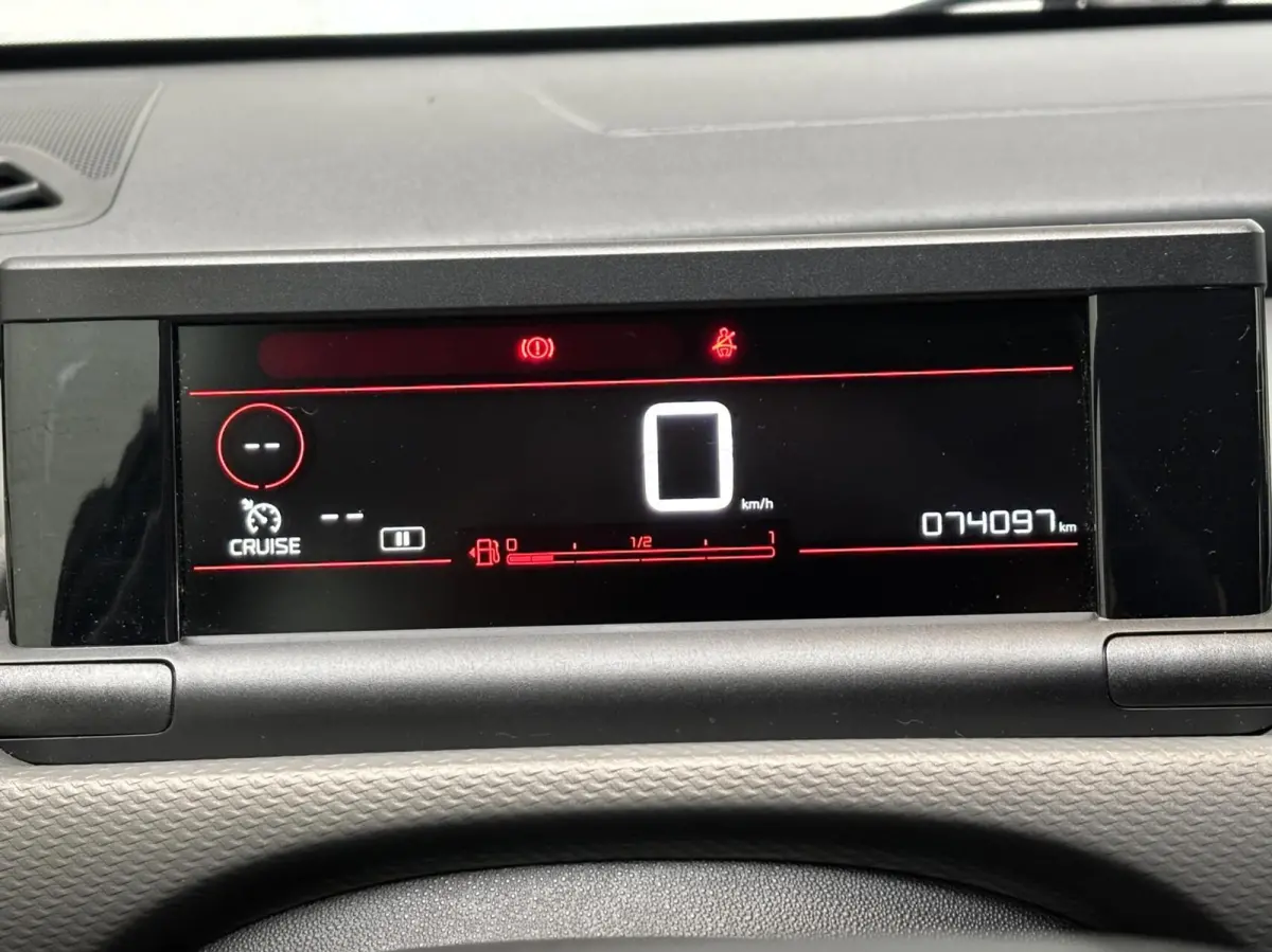 1.2 Business NL Auto / RIJKLAARPRIJS incl. onderhoud / Distributie vervangen / Carplay / Navigatie