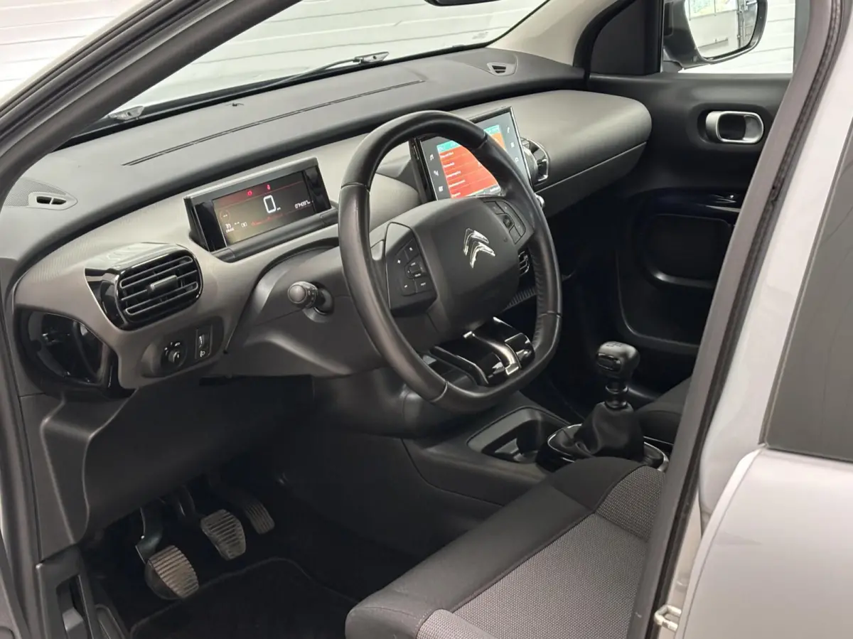 1.2 Business NL Auto / RIJKLAARPRIJS incl. onderhoud / Distributie vervangen / Carplay / Navigatie
