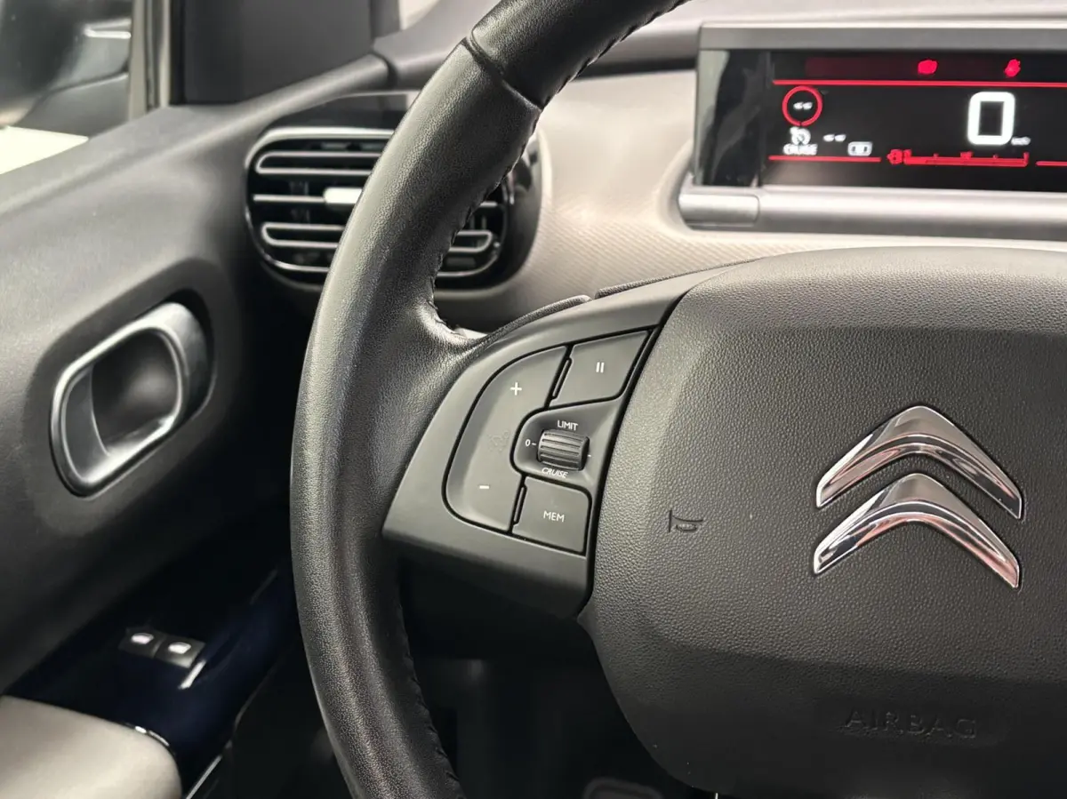 1.2 Business NL Auto / RIJKLAARPRIJS incl. onderhoud / Distributie vervangen / Carplay / Navigatie
