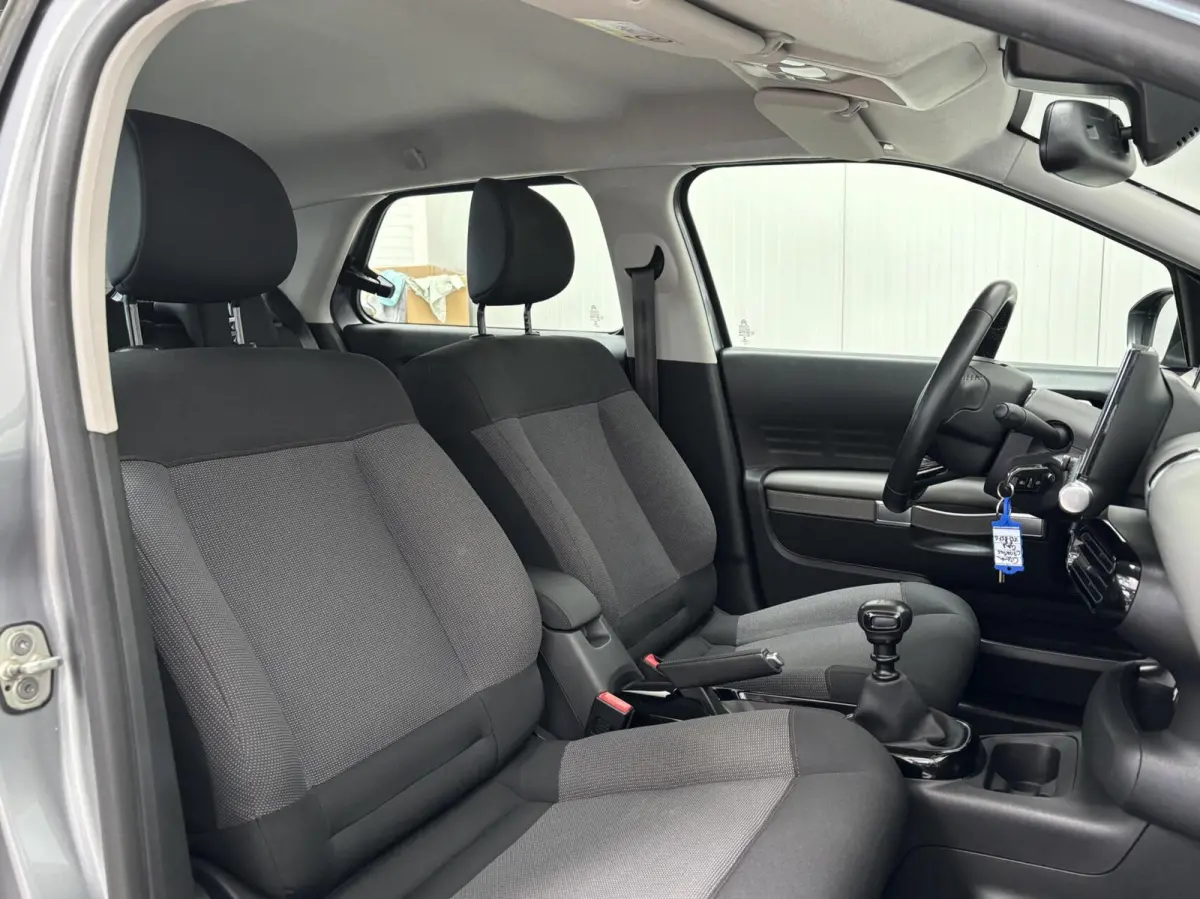 1.2 Business NL Auto / RIJKLAARPRIJS incl. onderhoud / Distributie vervangen / Carplay / Navigatie