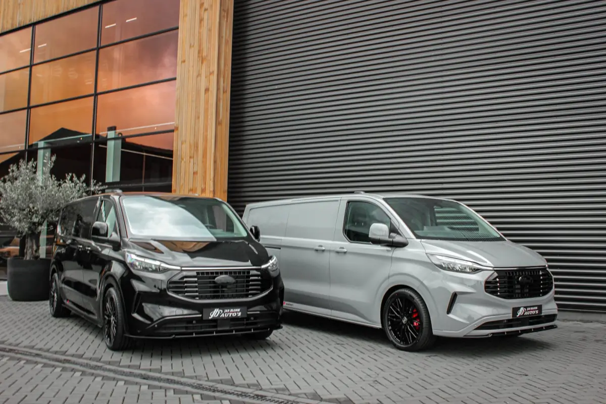 340 L2H1 Limited 71kWh 218PK /360 CAMERA /370KM RANGE /APPLE CARPLAY /DRIVERS- PACK /FULL OPTION /BLACK