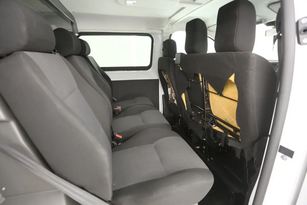 2.0 BlueHDI L3H1 180PK | DC | 6 Zits | Automaat | Airco | Cruise | Camera | Carplay | Navi LED