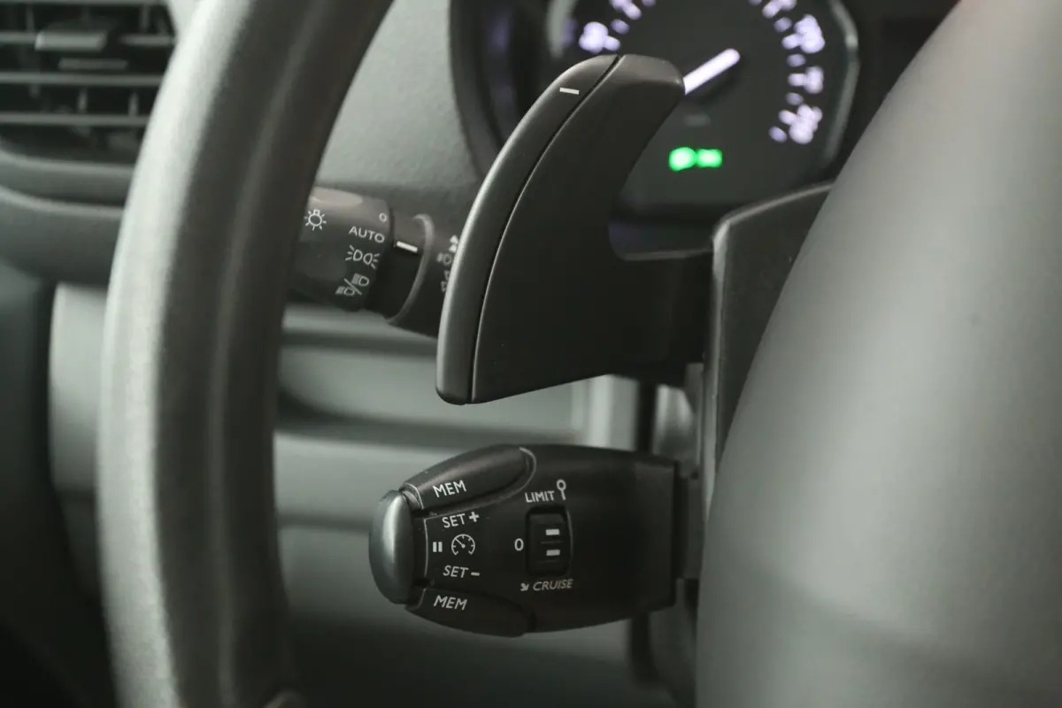 2.0 BlueHDI L3H1 180PK | DC | 6 Zits | Automaat | Airco | Cruise | Camera | Carplay | Navi LED