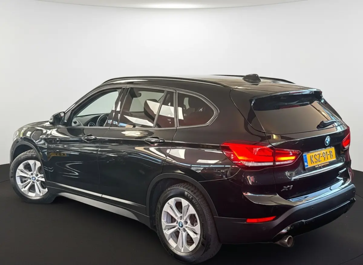 xDrive25e Executive CAMERA/NAVI/HEAD-UP