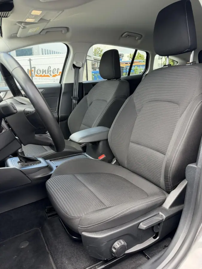 1.0 EcoBoost Hybrid Titanium