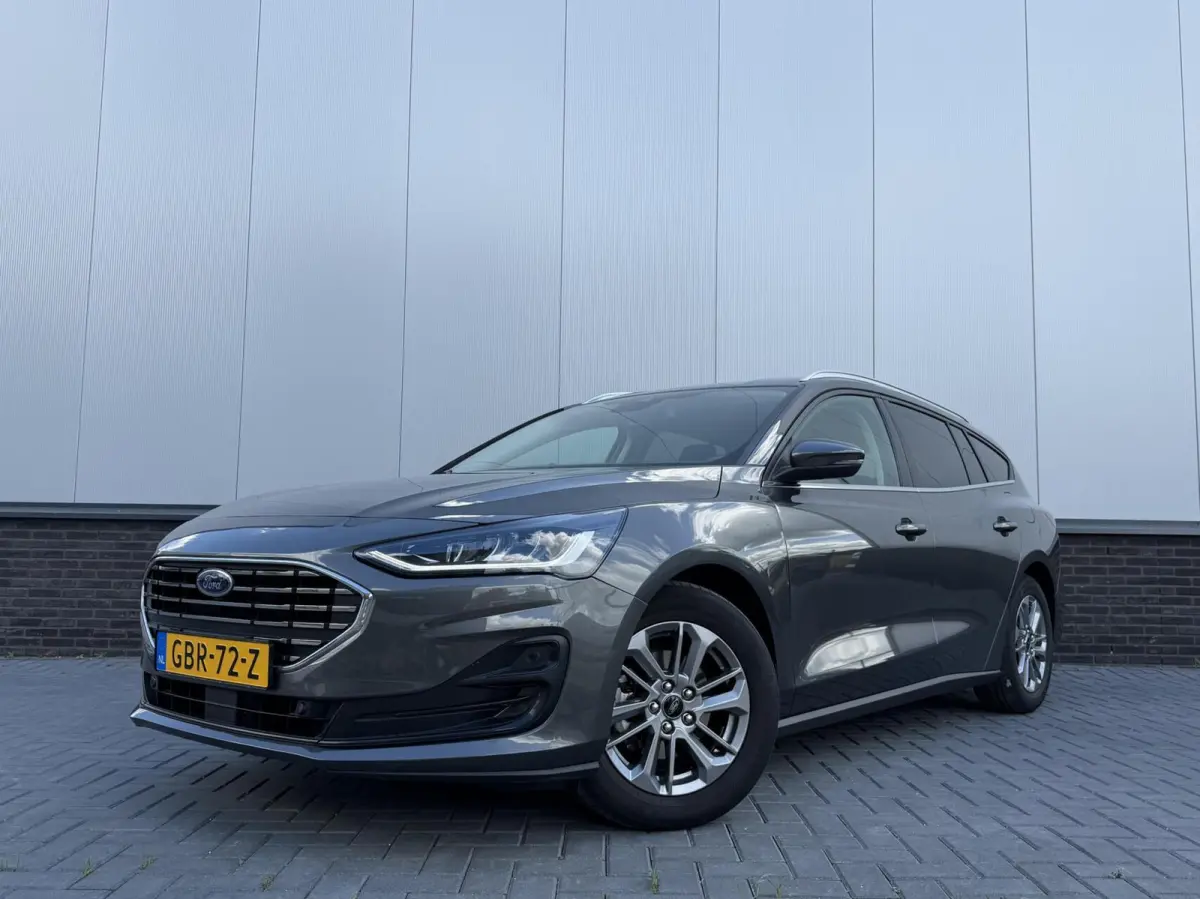 1.0 EcoBoost Hybrid Titanium