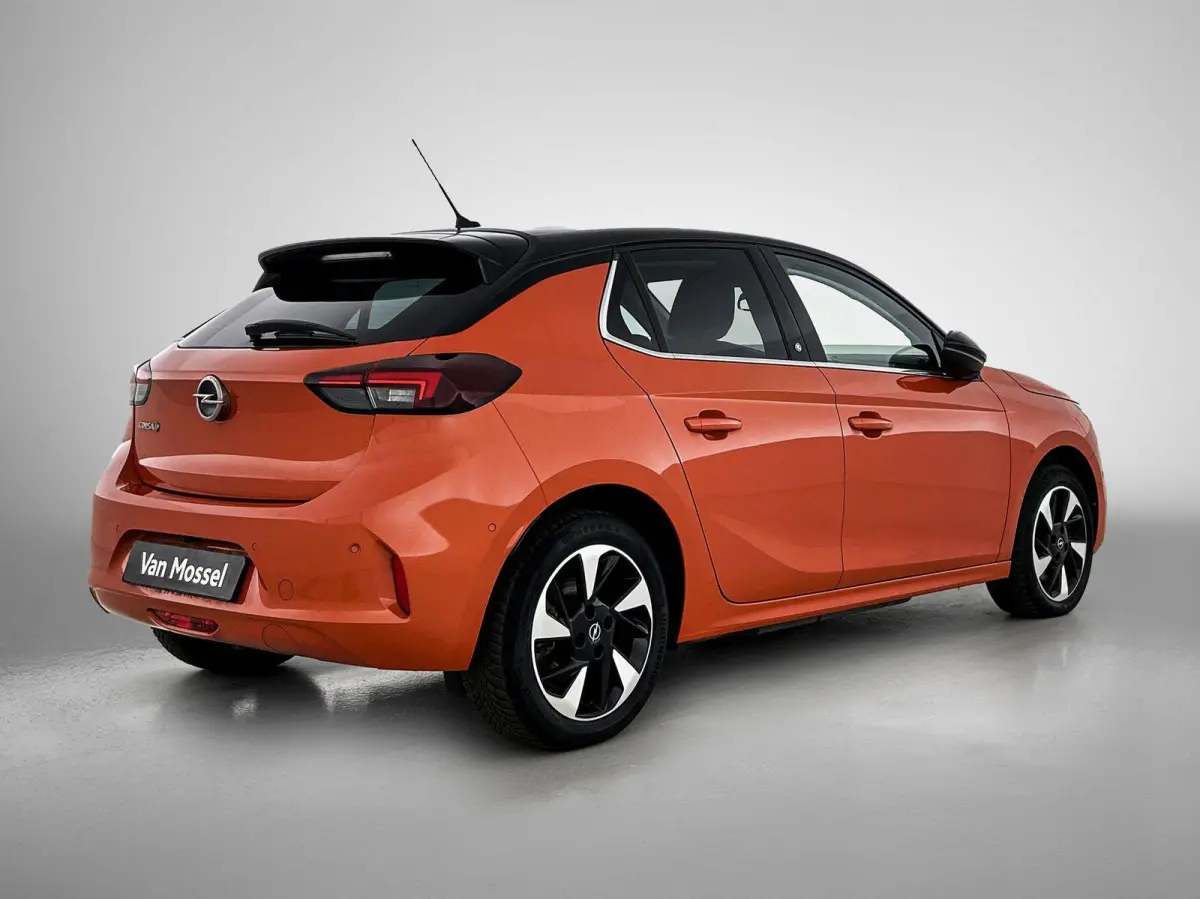 Elegance 50 kWh | 136pk | 3 Fase | Navigatie | Camera | 44.000km |