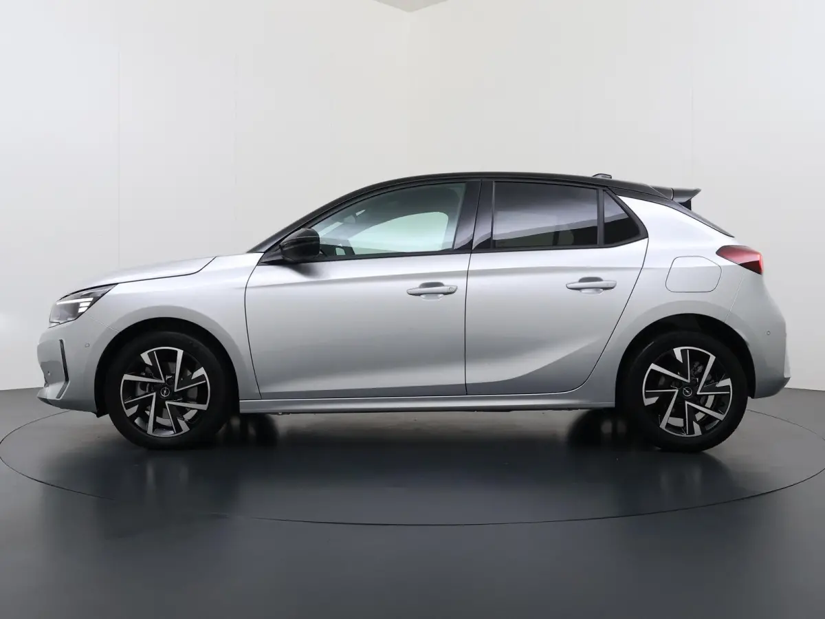 GS 110pk Hybrid Automaat | Automatische airco | Navigatie | Camera achter | Apple Carplay en Android auto | Keyless start