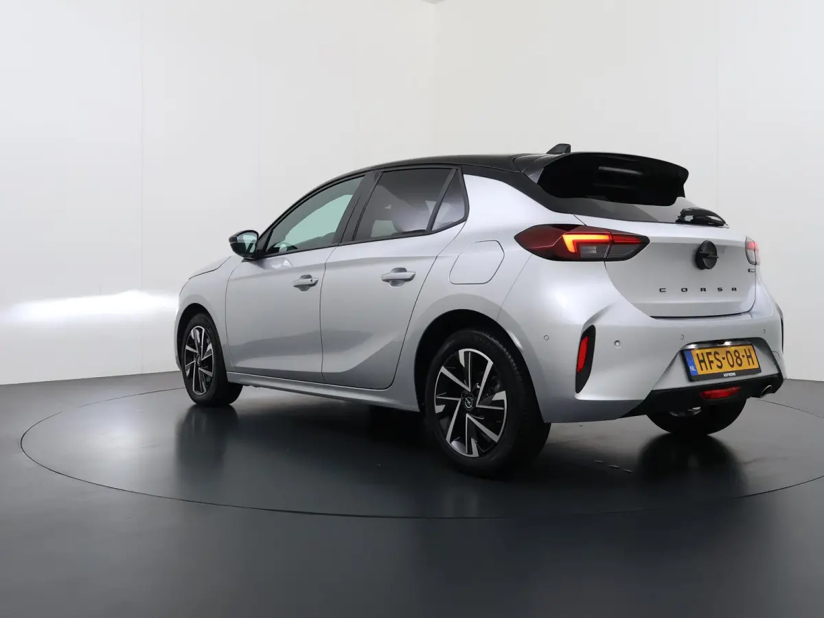 GS 110pk Hybrid Automaat | Automatische airco | Navigatie | Camera achter | Apple Carplay en Android auto | Keyless start