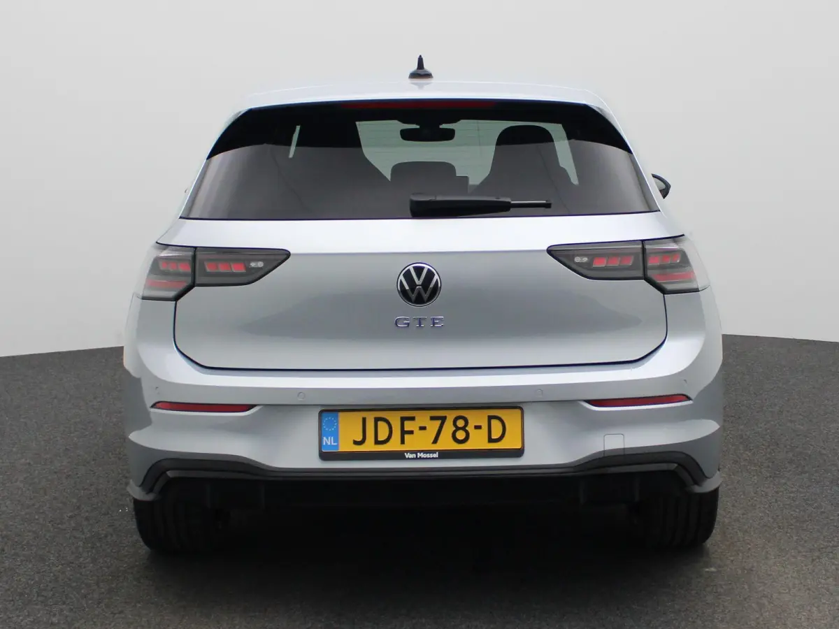 1.5 eHybrid GTE 272 PK| Origineel Nederlands | 1e Eigenaar | Navigatie | LED Matrix | Achteruitrijcamera | Stoelverwarming | Stuurwielverwarming | Black Style