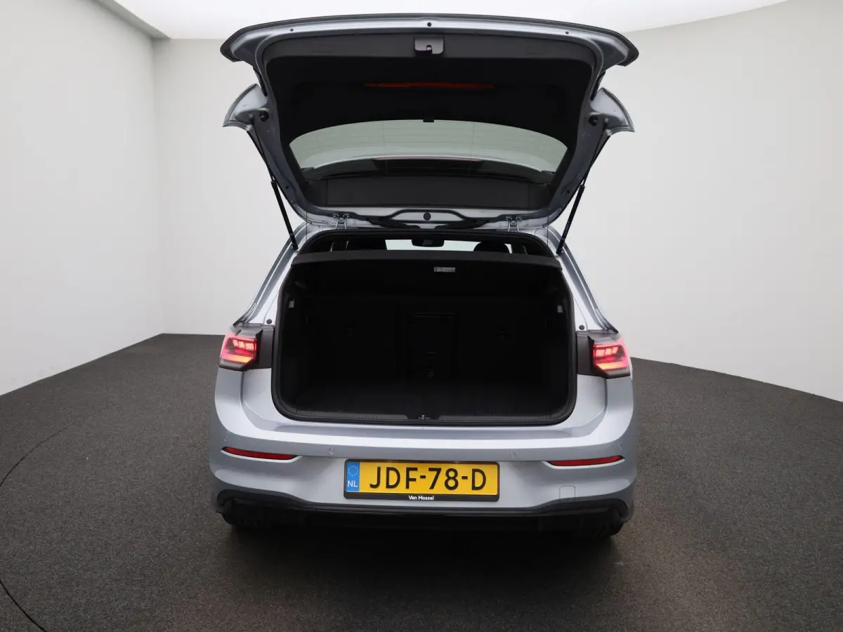 1.5 eHybrid GTE 272 PK| Origineel Nederlands | 1e Eigenaar | Navigatie | LED Matrix | Achteruitrijcamera | Stoelverwarming | Stuurwielverwarming | Black Style