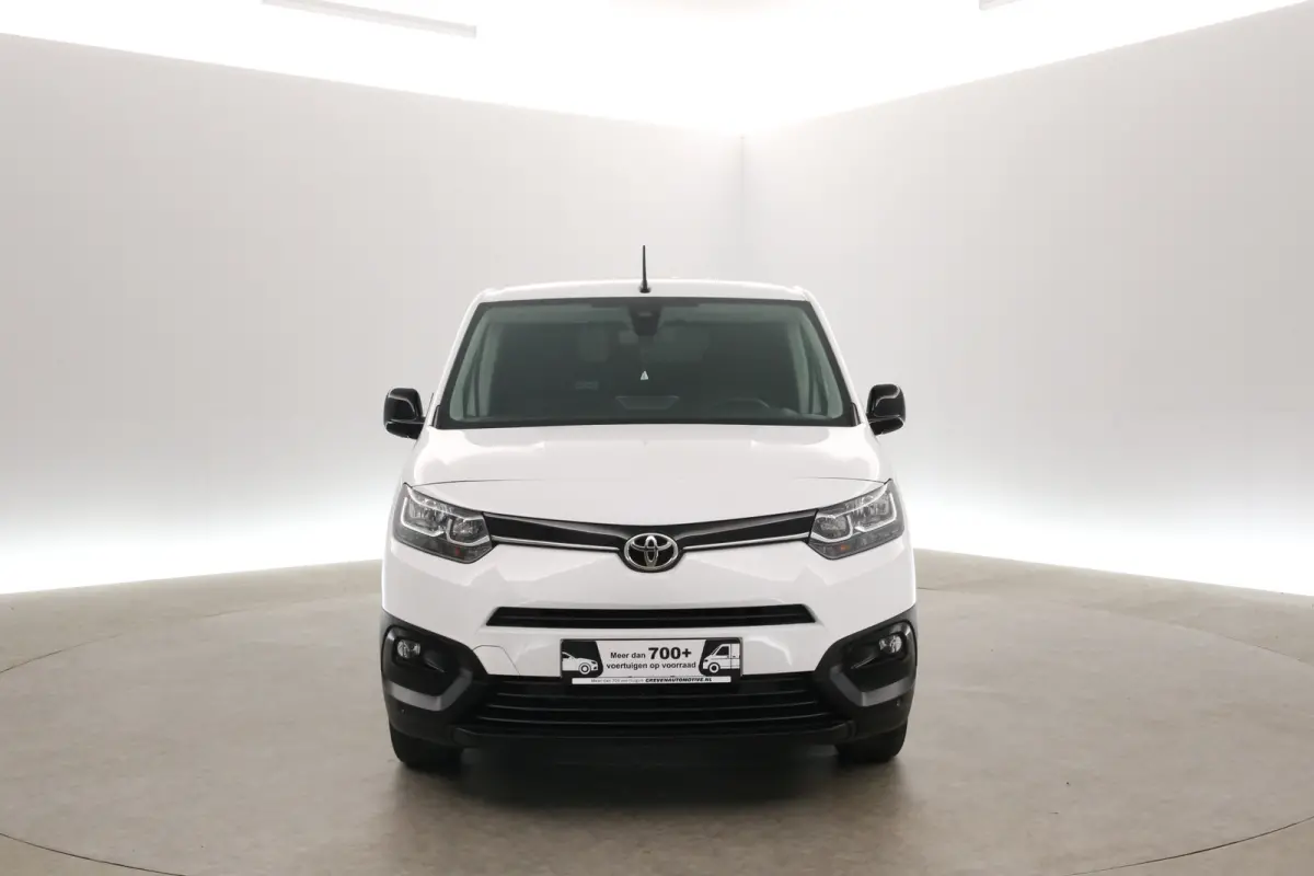 1.5 D-4D L2H1 102PK | Marge | 3 Zits |  Airco | Cruise | Camera | Carplay | Navi | Parkeersens.