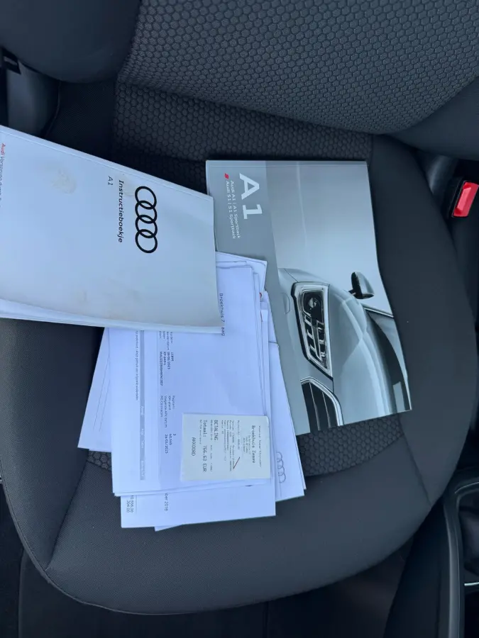 1.0 TFSI Adrenalin S Line - Navi - Parkeerhulp - Airco - Org.NL