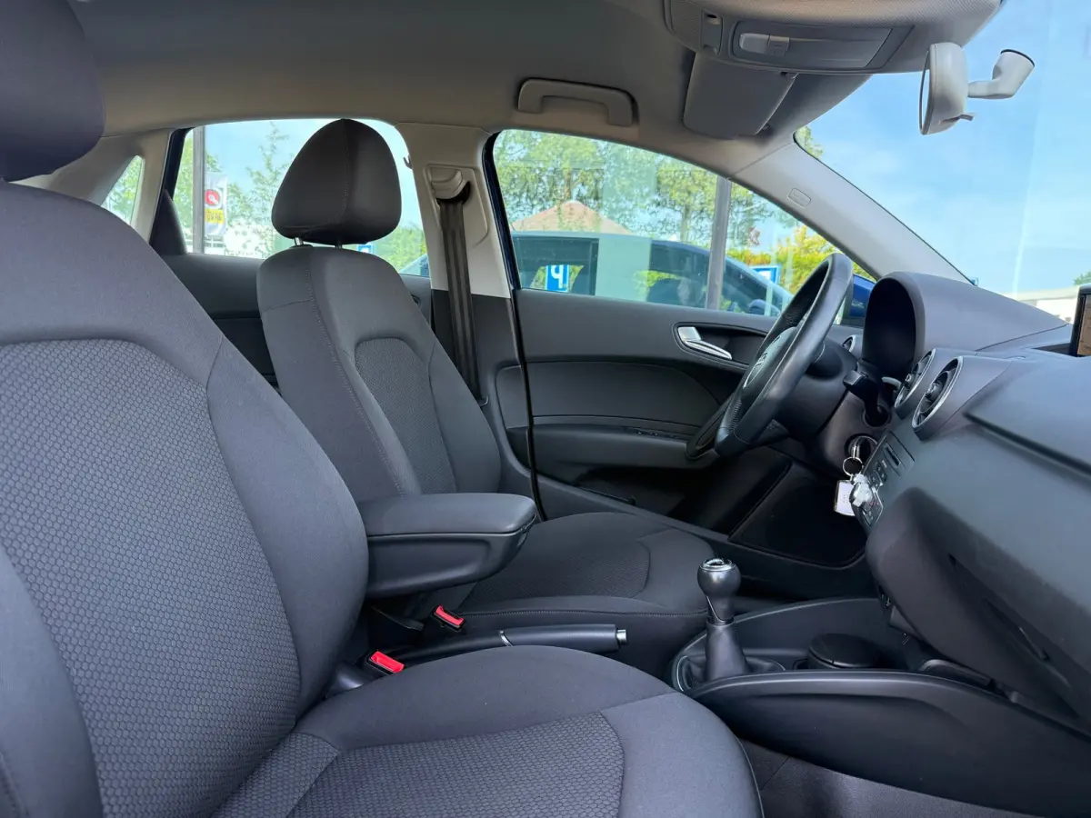 1.0 TFSI Adrenalin S Line - Navi - Parkeerhulp - Airco - Org.NL