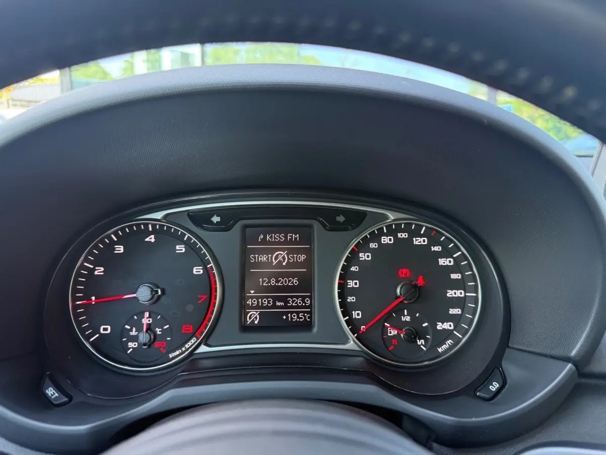 1.0 TFSI Adrenalin S Line - Navi - Parkeerhulp - Airco - Org.NL
