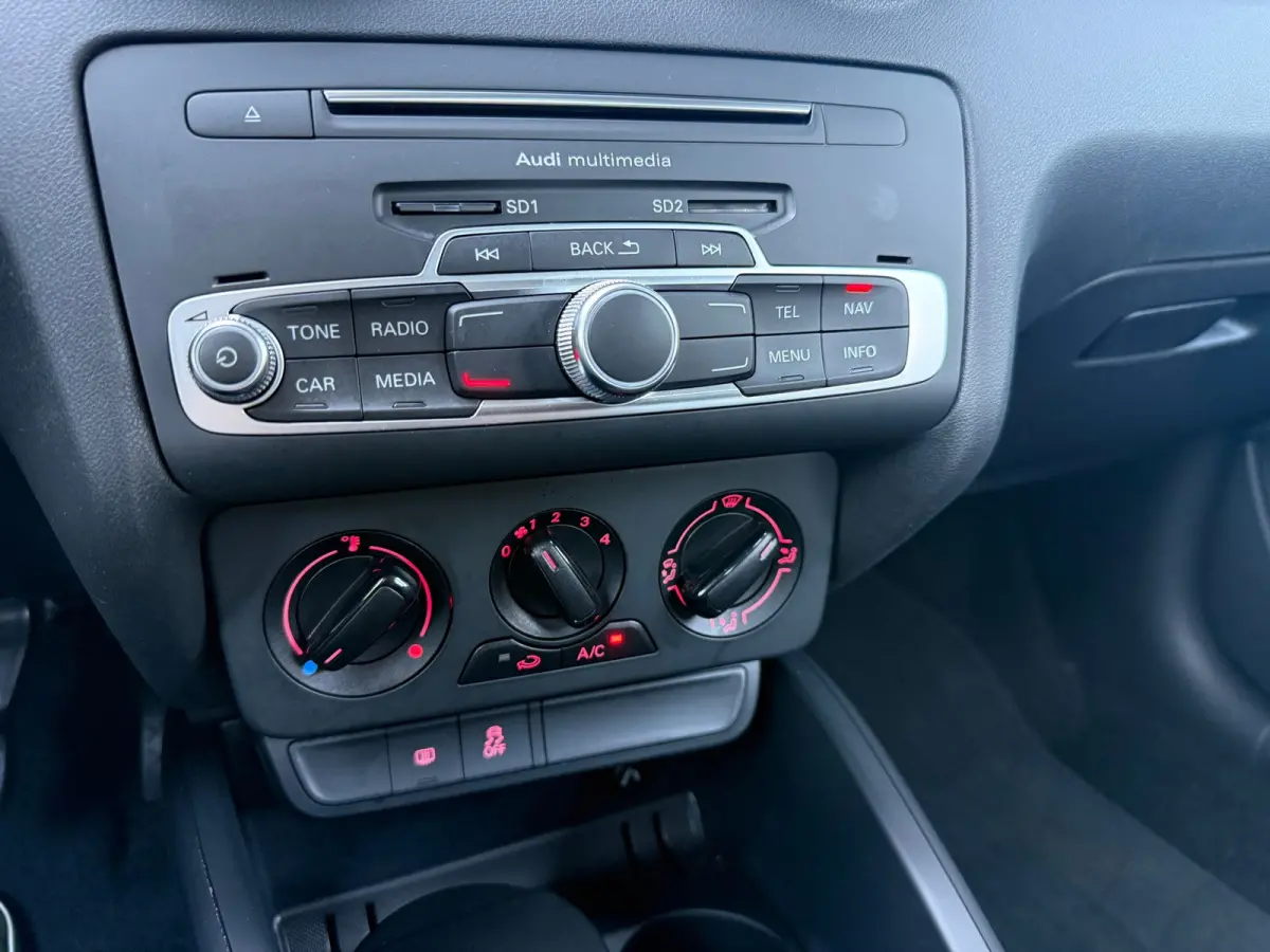 1.0 TFSI Adrenalin S Line - Navi - Parkeerhulp - Airco - Org.NL