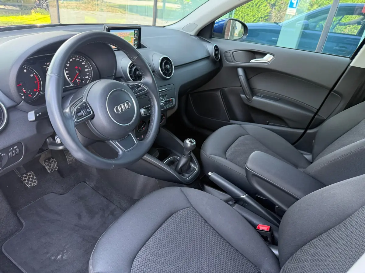 1.0 TFSI Adrenalin S Line - Navi - Parkeerhulp - Airco - Org.NL