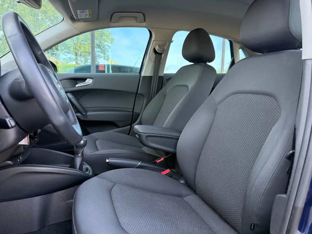 1.0 TFSI Adrenalin S Line - Navi - Parkeerhulp - Airco - Org.NL