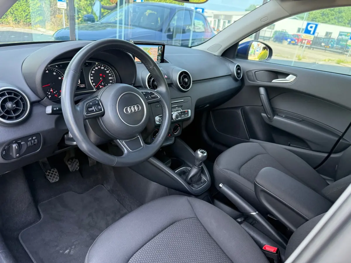 1.0 TFSI Adrenalin S Line - Navi - Parkeerhulp - Airco - Org.NL