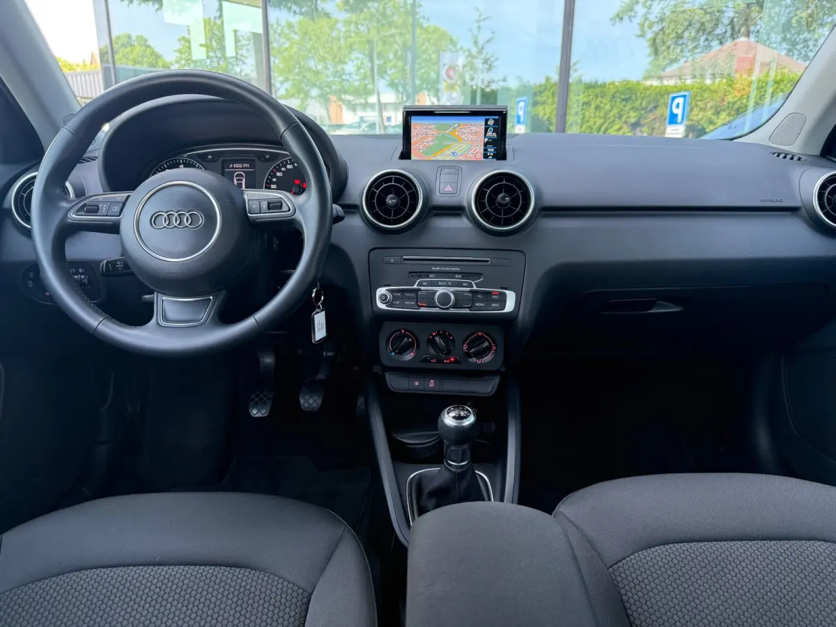 1.0 TFSI Adrenalin S Line - Navi - Parkeerhulp - Airco - Org.NL