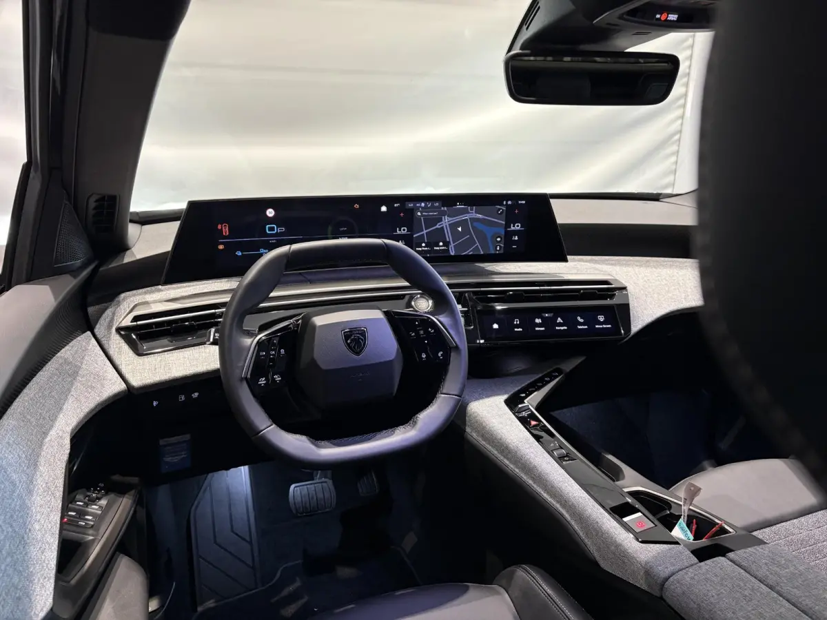 1.6 plug-in Hybrid 195 Allure | Navigatie | Camera | Trekhaak