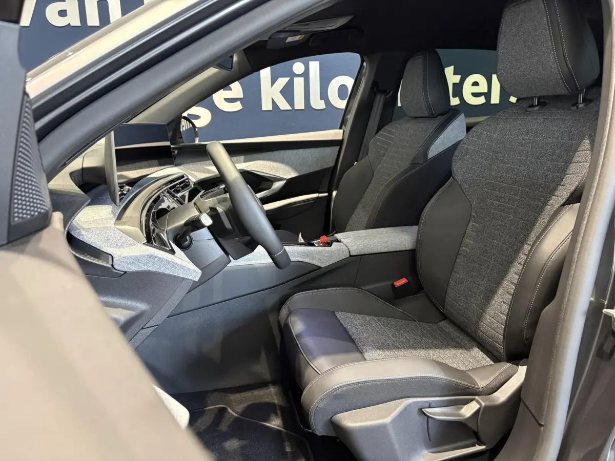1.6 plug-in Hybrid 195 Allure | Navigatie | Camera | Trekhaak