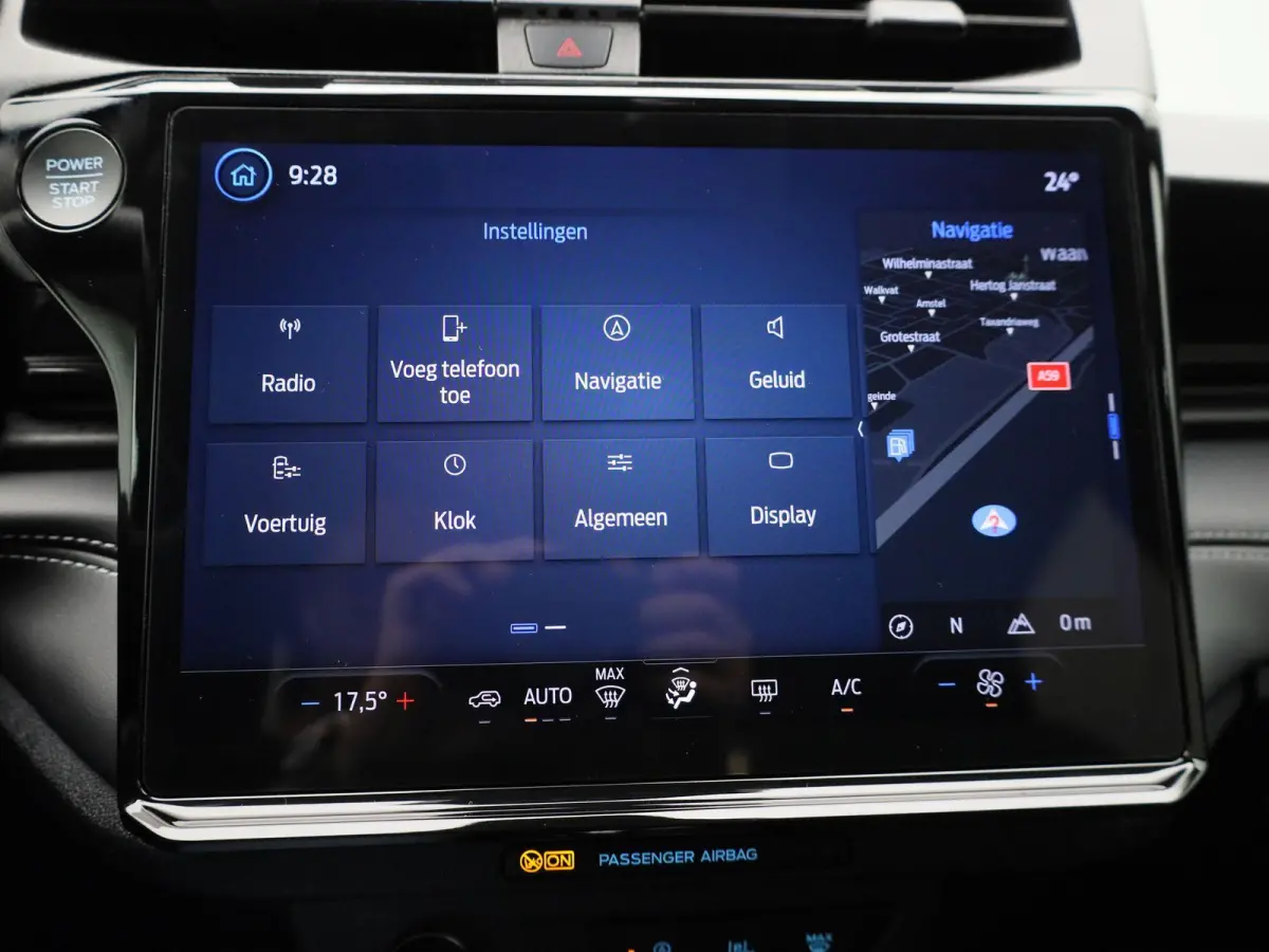 1.0 EcoBoost Titanium | Led Koplampen | Adaptief Cruise Control ! | Trekhaak | Sync 4 Systeem