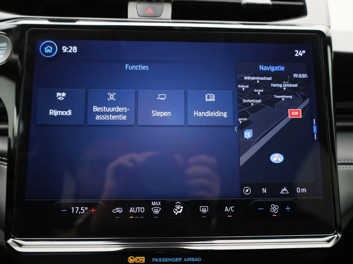 1.0 EcoBoost Titanium | Led Koplampen | Adaptief Cruise Control ! | Trekhaak | Sync 4 Systeem