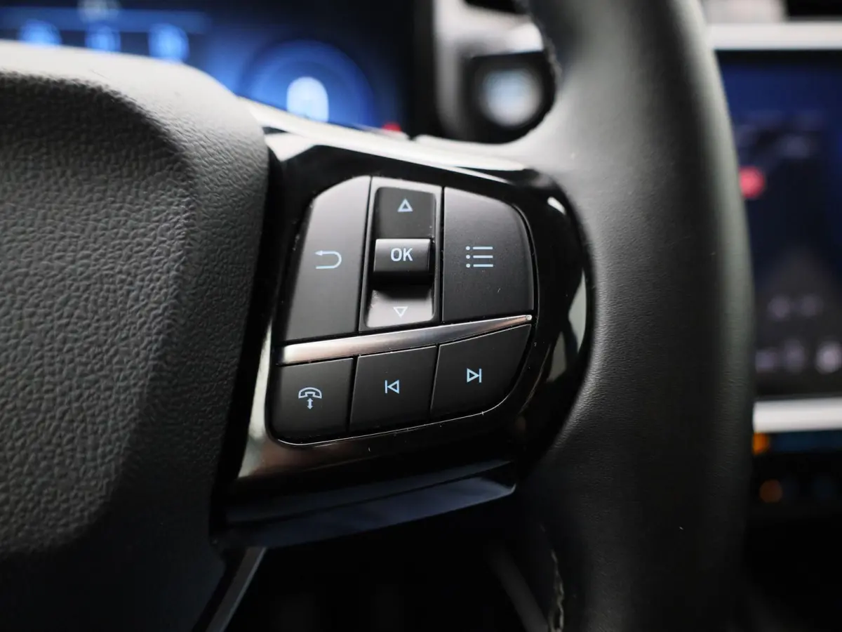 1.0 EcoBoost Titanium | Led Koplampen | Adaptief Cruise Control ! | Trekhaak | Sync 4 Systeem