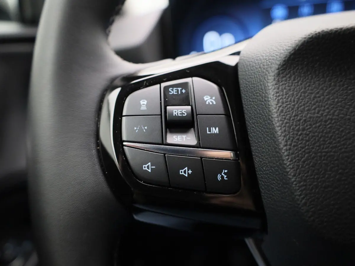 1.0 EcoBoost Titanium | Led Koplampen | Adaptief Cruise Control ! | Trekhaak | Sync 4 Systeem