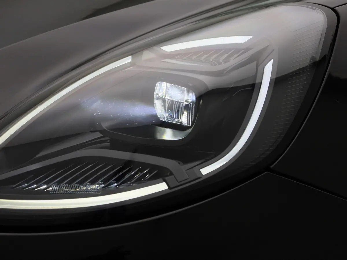 1.0 EcoBoost Titanium | Led Koplampen | Adaptief Cruise Control ! | Trekhaak | Sync 4 Systeem