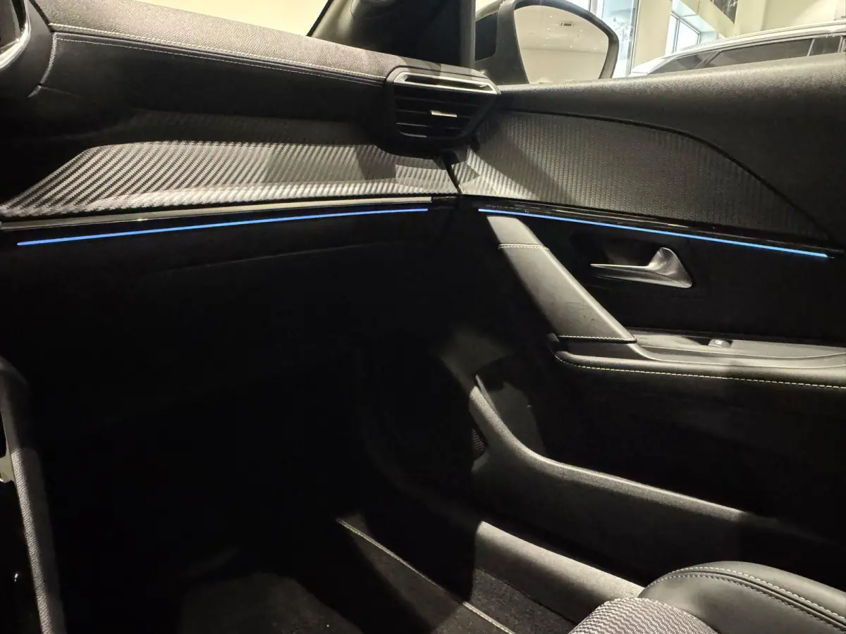 1.2 Hybrid 110 e-DCS6 GT | 3D-Cockpit | 360° Camera | Adaptieve Cruise Control | Sfeerverlichting