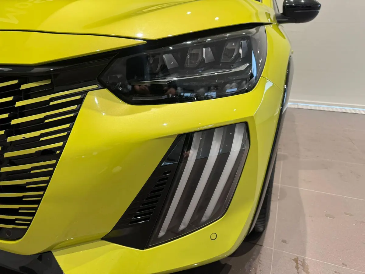 1.2 Hybrid 110 e-DCS6 GT | 3D-Cockpit | 360° Camera | Adaptieve Cruise Control | Sfeerverlichting