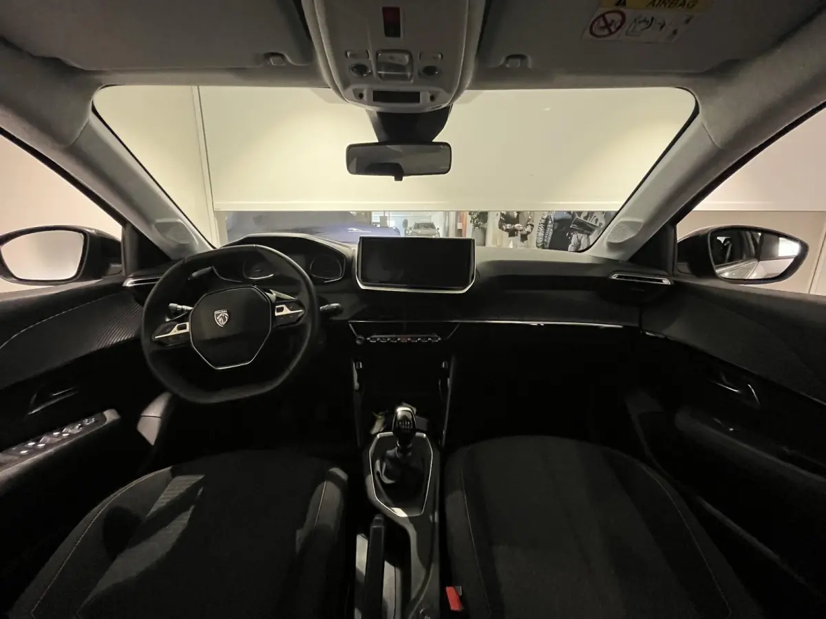 1.2 PureTech 100 Style | Draadloze Apple Carplay / Android Auto | Parkeersensoren achter | Navigatie