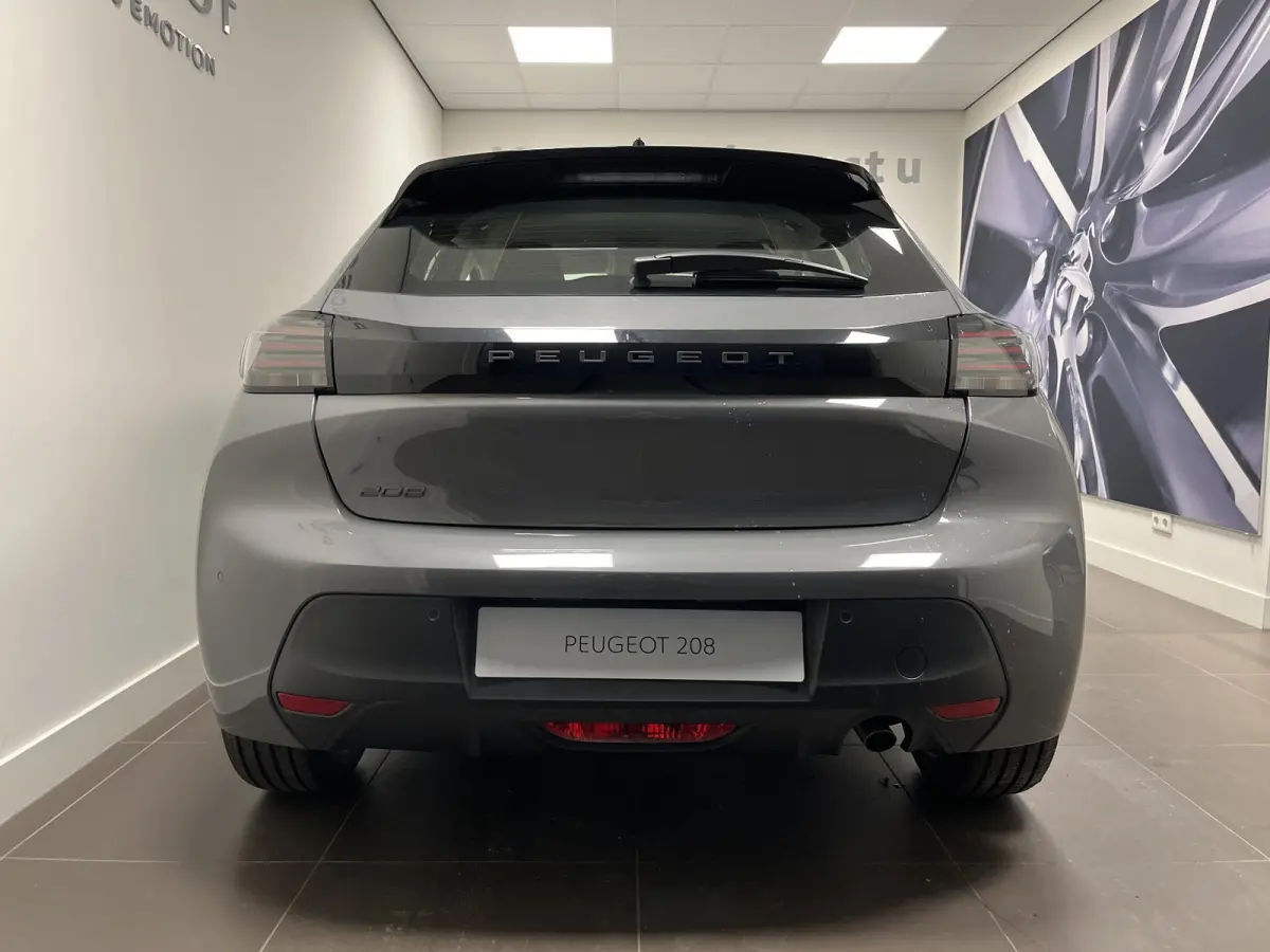 1.2 PureTech 75 Active | Draadloze Apple Carplay / Android Auto | Parkeersensoren Achter | Navigatie