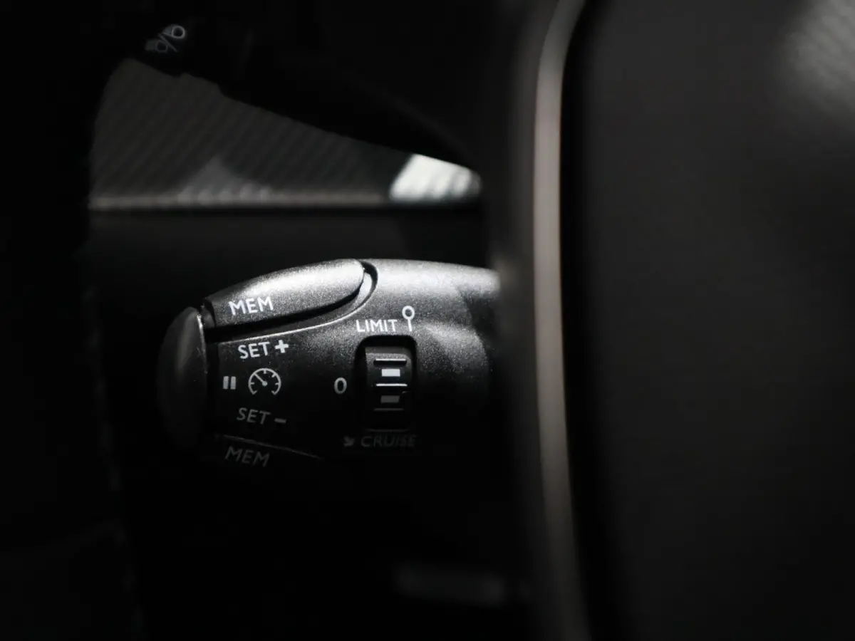 Active - LED - NAVI - CAMERA