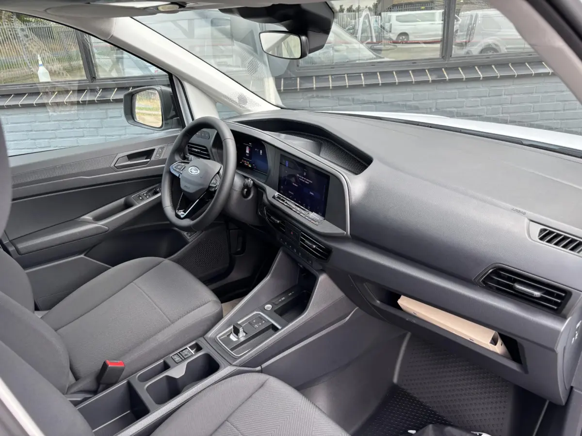 1.5 EcoBoost PHEV L2 Trend | Laadschot met Ruit | Ruit in achterdeuren | Apple carplay | Android Auto |