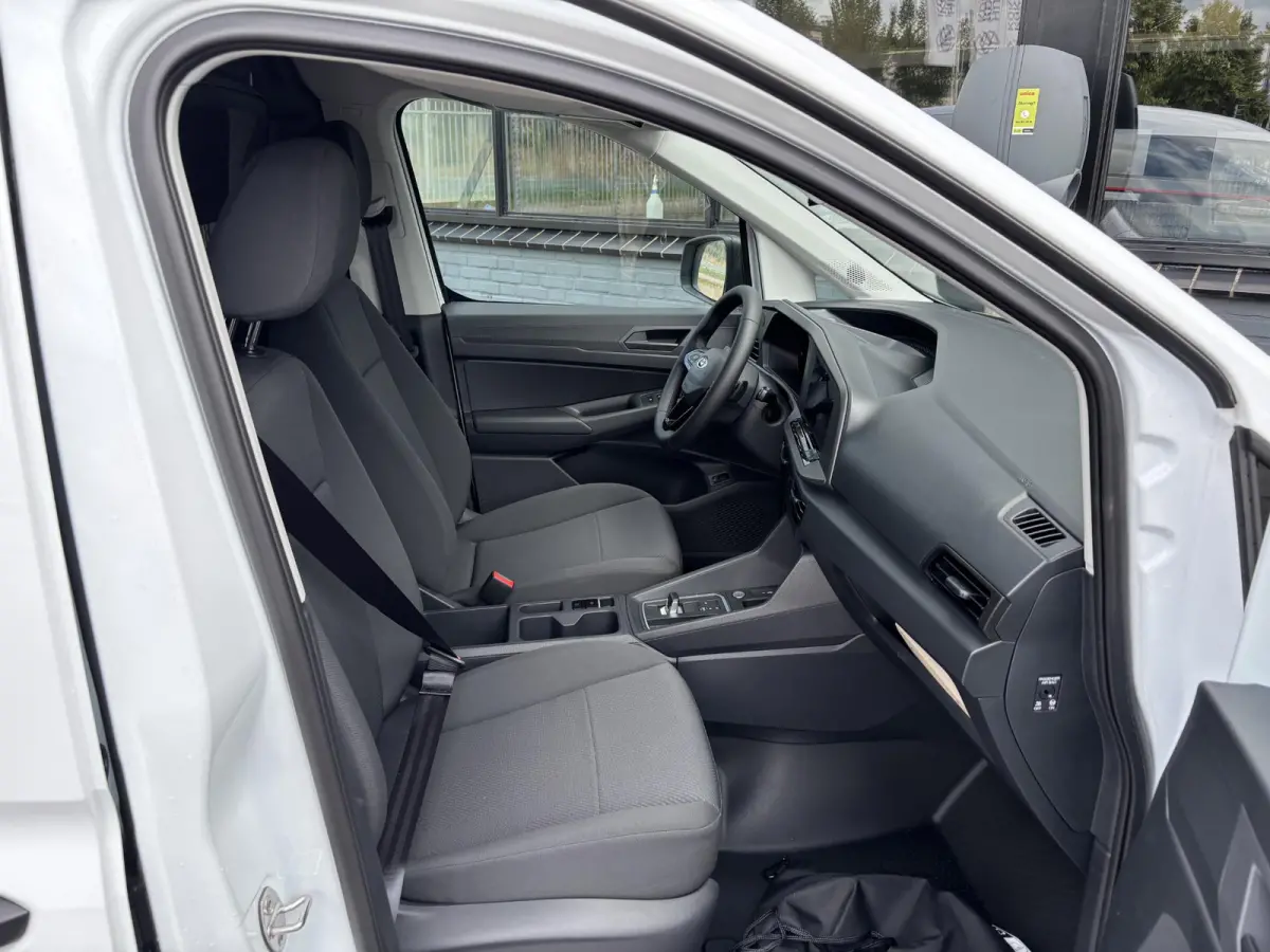 1.5 EcoBoost PHEV L2 Trend | Laadschot met Ruit | Ruit in achterdeuren | Apple carplay | Android Auto |