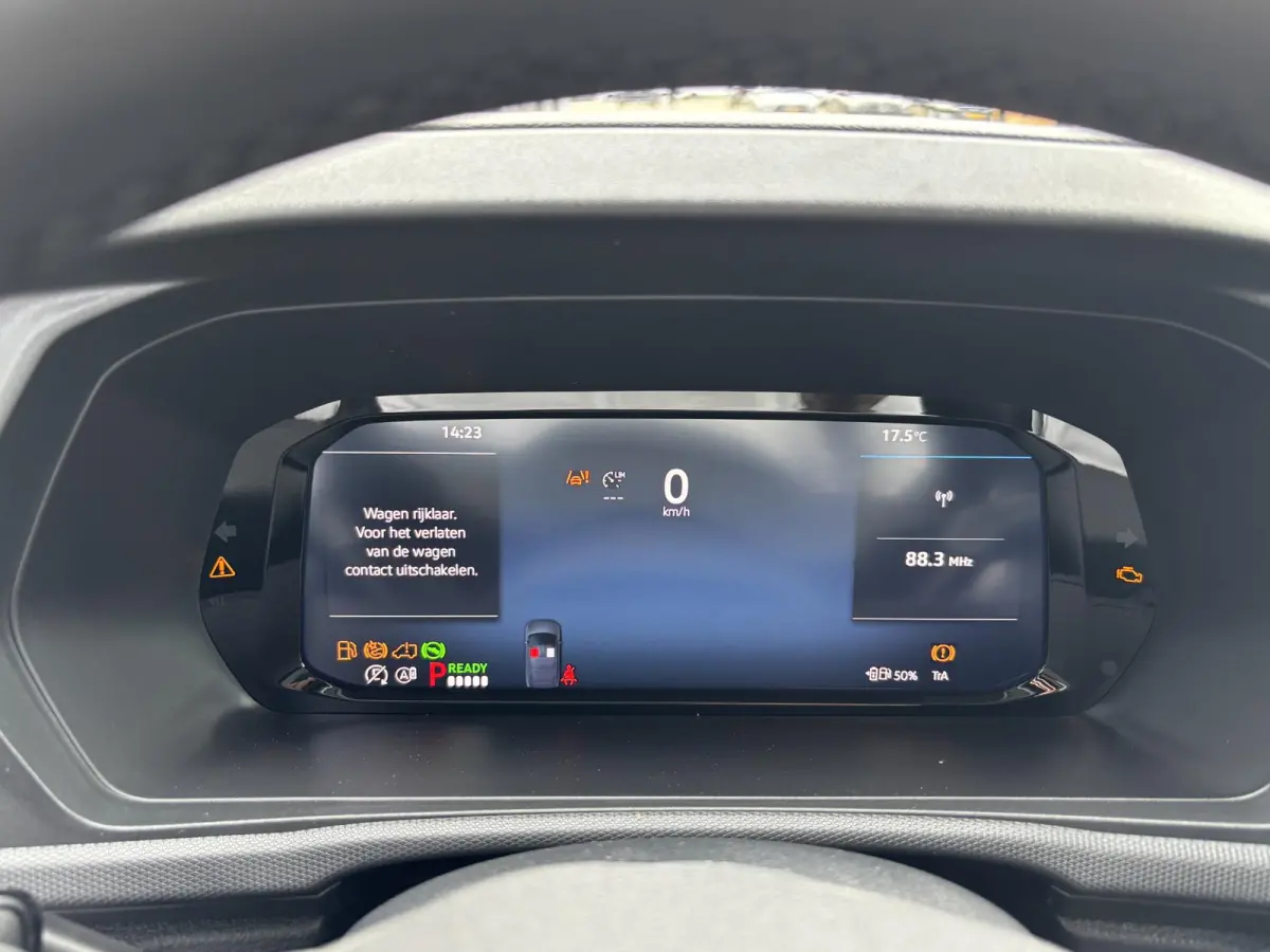 1.5 EcoBoost PHEV L2 Trend | Laadschot met Ruit | Ruit in achterdeuren | Apple carplay | Android Auto |