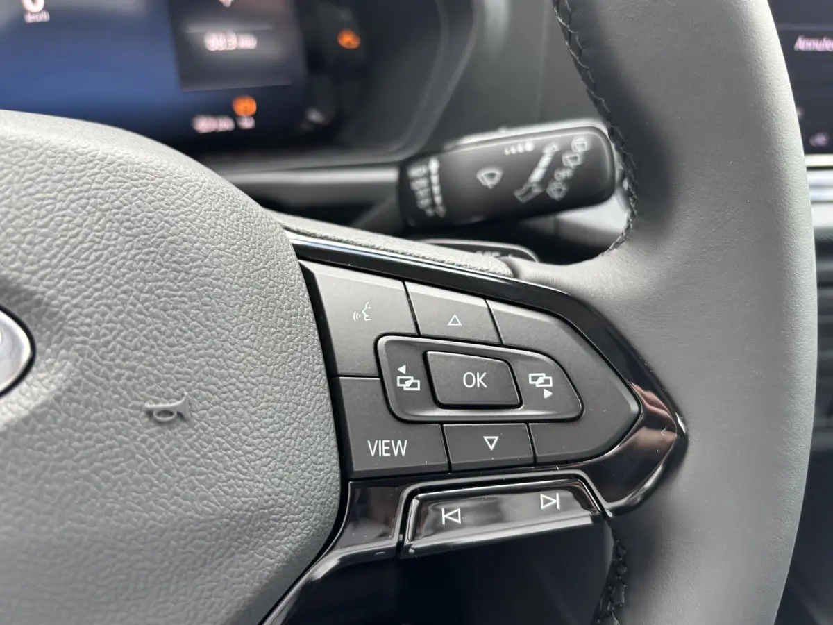 1.5 EcoBoost PHEV L2 Trend | Laadschot met Ruit | Ruit in achterdeuren | Apple carplay | Android Auto |