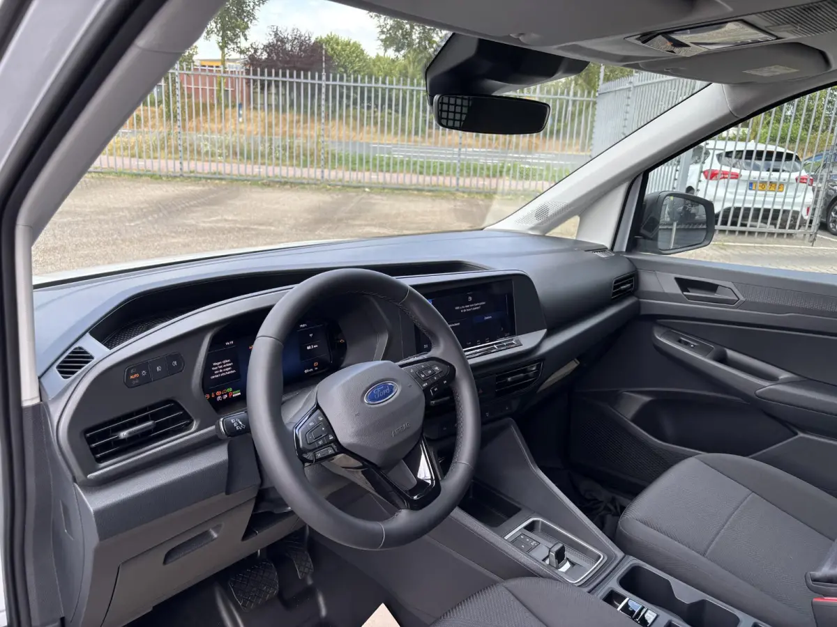 1.5 EcoBoost PHEV L2 Trend | Laadschot met Ruit | Ruit in achterdeuren | Apple carplay | Android Auto |