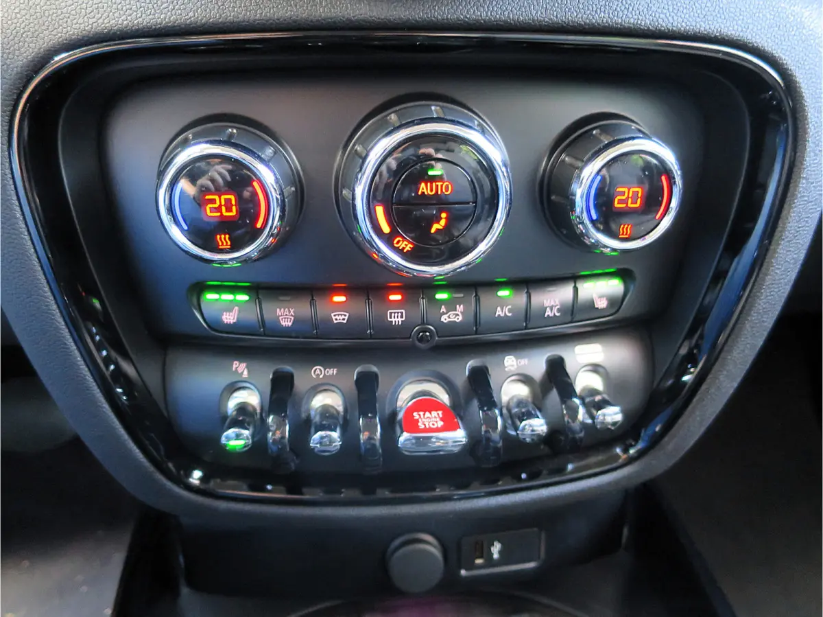 1.5 Cooper Chili F54 LCI aut. 1 eig, LED, HK, Apple CP, Adapt Cruise, 17"