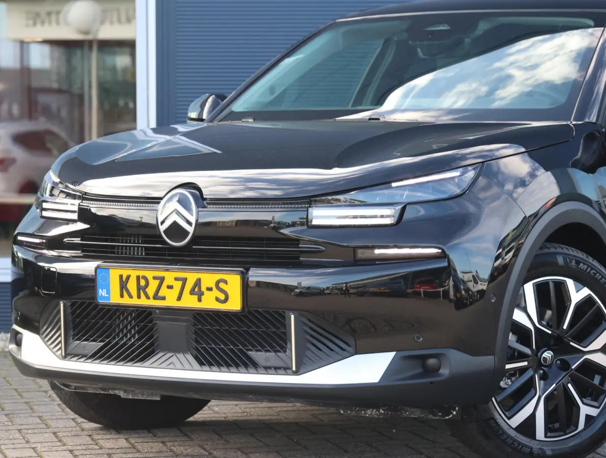 1.2 Hybrid 136 Max 1ste Eigenaar | LEER | Camera sensoren V+A | LED | 18" LMV | Apple Carplay & Android Auto
