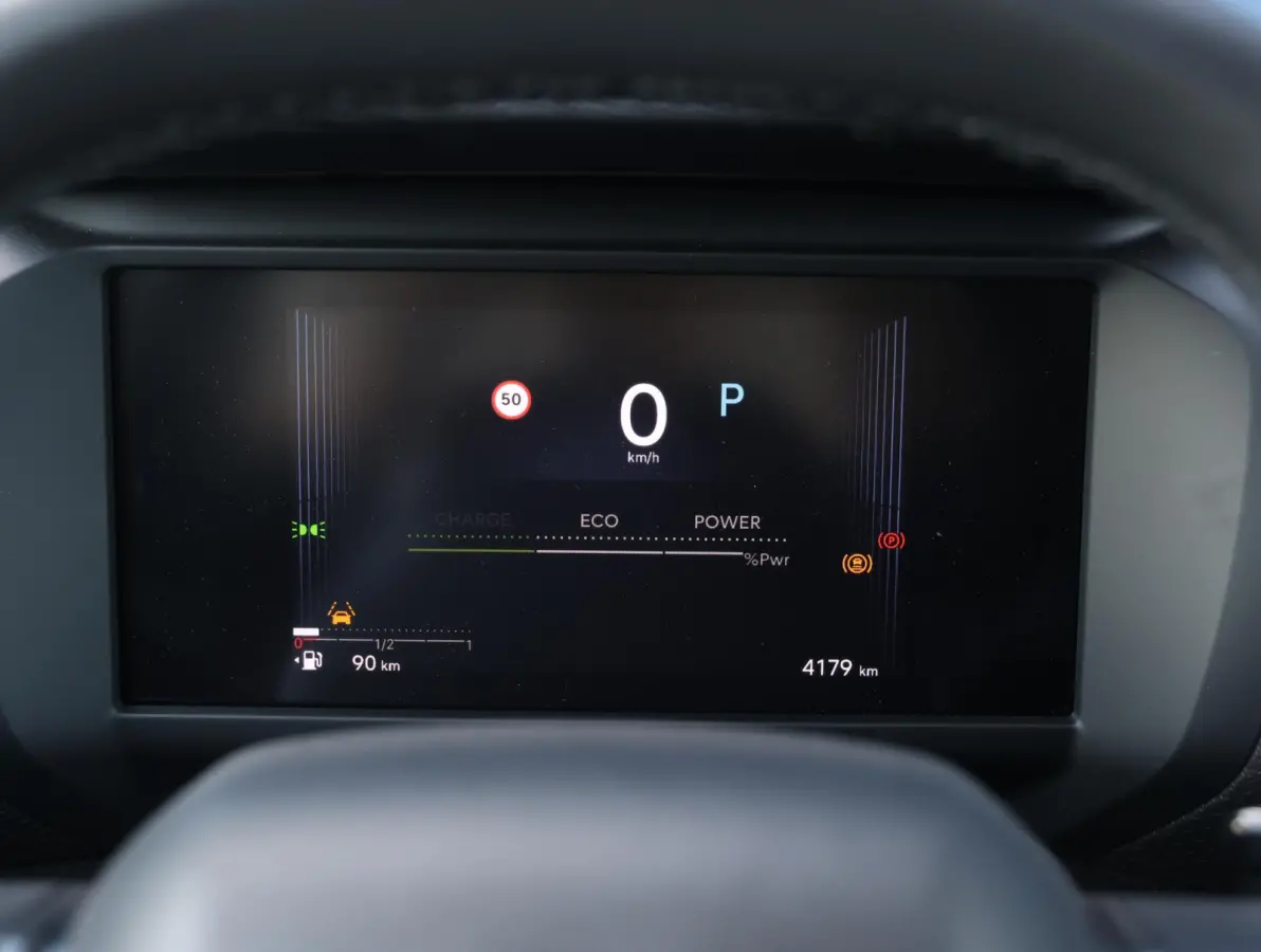 1.2 Hybrid 136 Max 1ste Eigenaar | LEER | Camera sensoren V+A | LED | 18" LMV | Apple Carplay & Android Auto