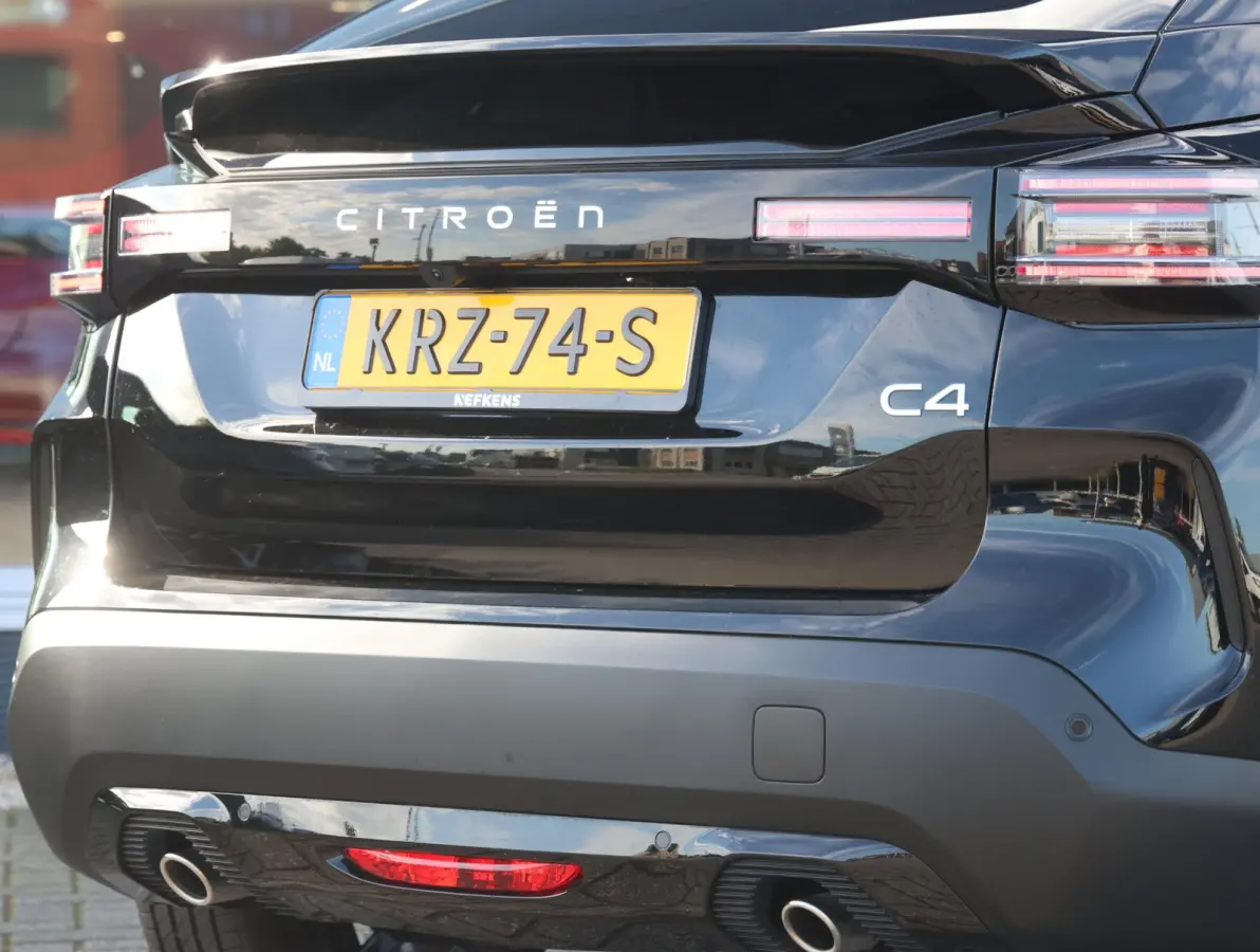 1.2 Hybrid 136 Max 1ste Eigenaar | LEER | Camera sensoren V+A | LED | 18" LMV | Apple Carplay & Android Auto